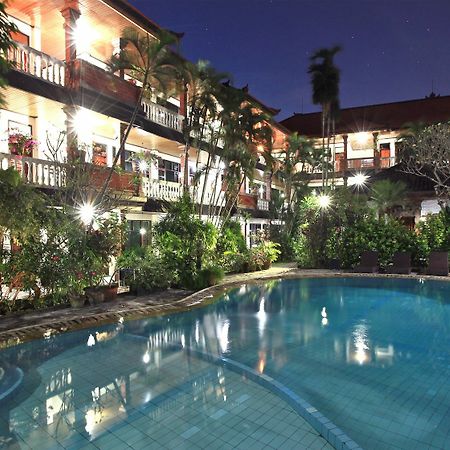 Kuta Dormitory At Simpang Inn Εξωτερικό φωτογραφία